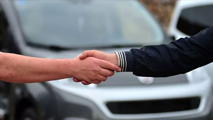 İkinci el araç alacaklara önemli uyarı! Mutlaka isteyin İkinci el araç alacaklara önemli uyarı! Mutlaka isteyin