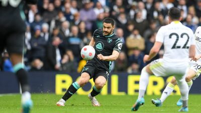 Norwich City menajeri Dean Smith, İtalya maçında sakatlanan Ozan Kabak'ın