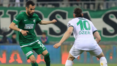 Bursasporlu futbolcudan özeleştiri: Çok kolay goller kaçırıyoruz