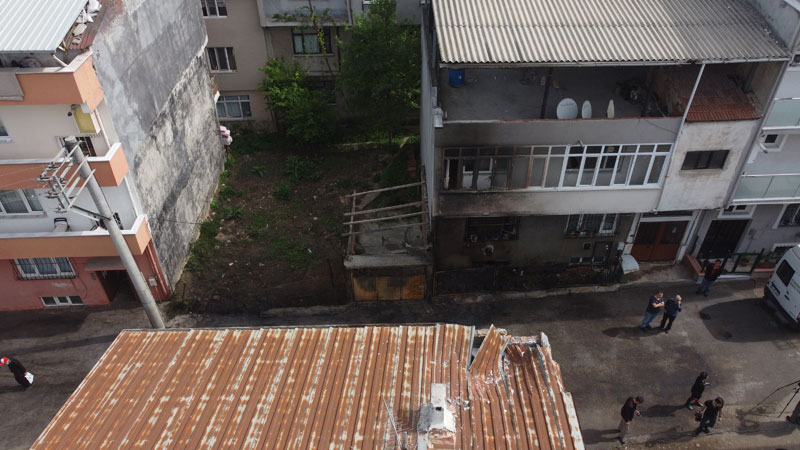 Bursa’da düşen uçağın çarptığı evin sahibi yaşananları anlattı