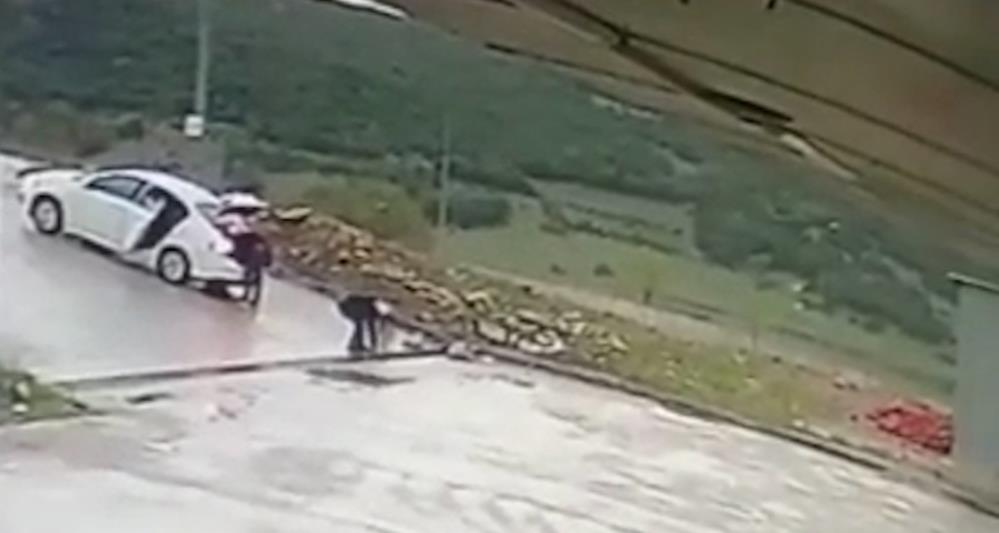 Bursa’da pes dedirten hırsızlık