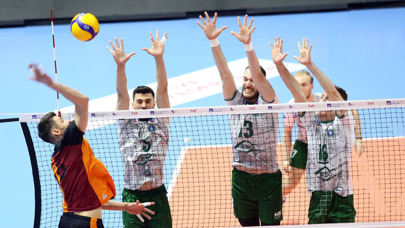 2021-2022 voleybol sezonu AXA Sigorta Efeler Ligi play-off 5/8 etabında