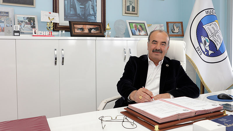 Başkan Türkyılmaz’dan Alinur Aktaş’a ‘mahkeme kararlarını uygula’ çağrısı