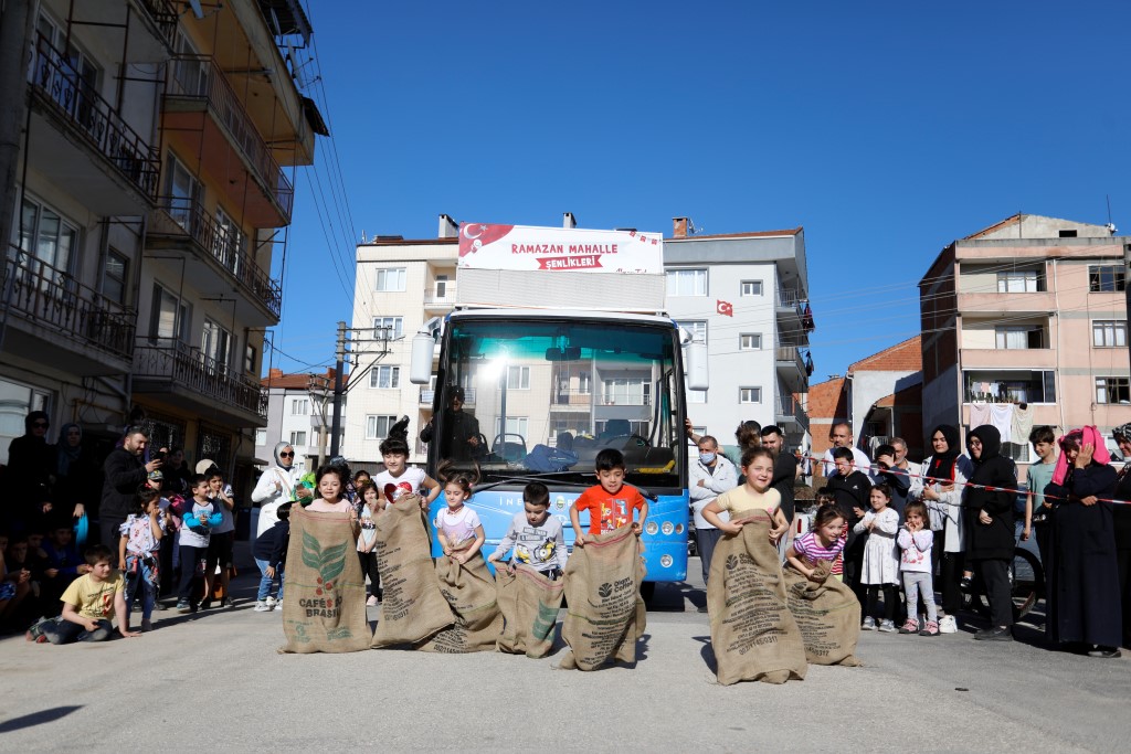 Ramazan eğlenceleri tüm şehri sarıyor