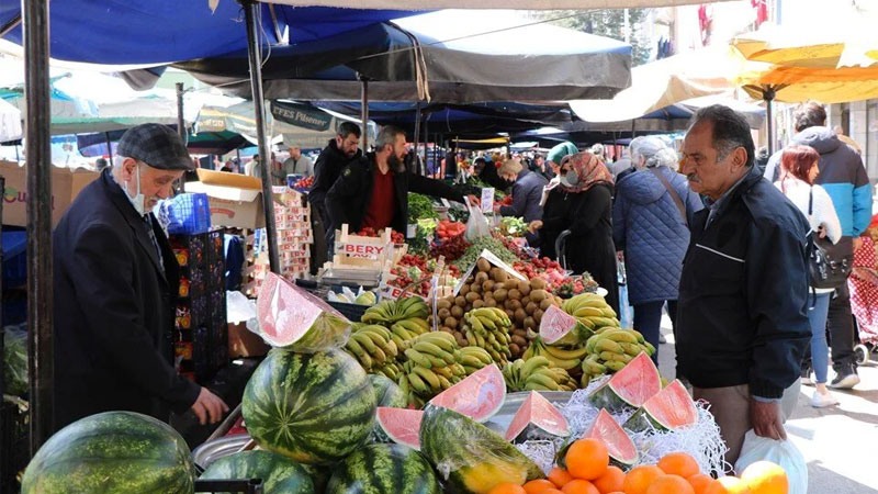 Meyve ve sebzede fiyat düşüşü! Pazarın en pahalısı taze fasulye Meyve ve sebzede fiyat düşüşü! Pazarın en pahalısı taze fasulye
