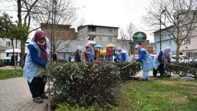 Osmangazi parklarında bahar temizliği