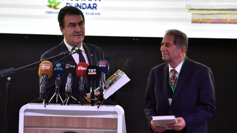 Fetih coşkusu sempozyumla taçlandı 2 Sempozyum 2