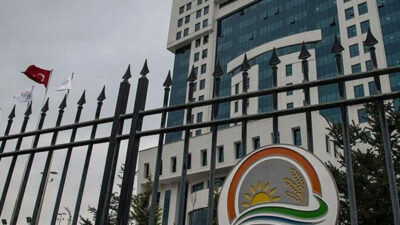 Tarım ve Orman Bakanlığı’nda 4 bakan yardımcısı görevden alındı