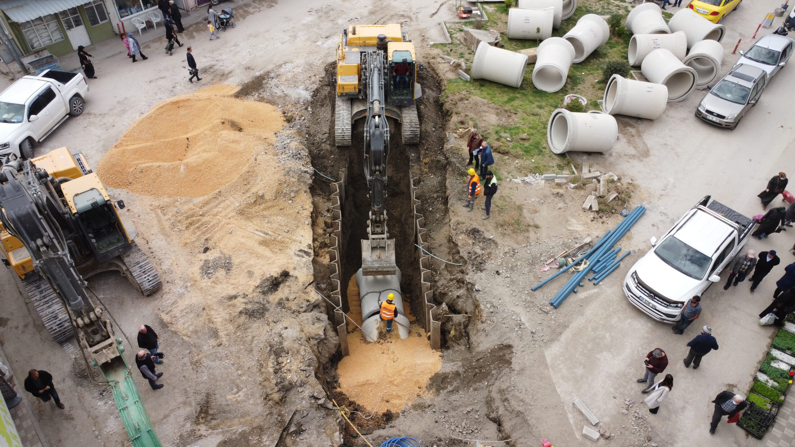Tüm iş makineleri Bursa Mustafakemalpaşa’nın geleceği için çalışıyor Tüm iş makineleri Bursa Mustafakemalpaşa’nın geleceği için çalışıyor