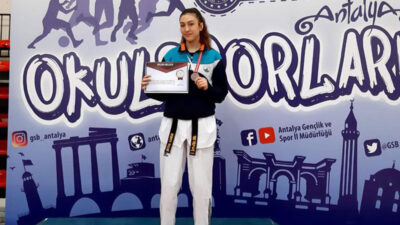 Osmangazili taekwondocudan bronz madalya
