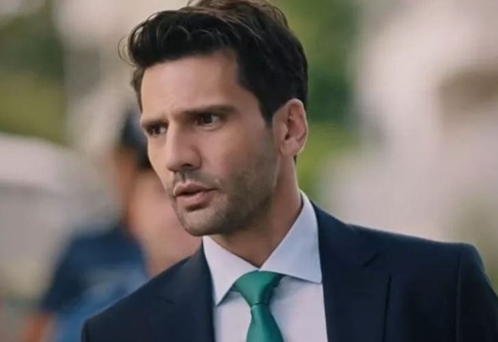 Kardeşiyle olan pozu sosyal medyayı salladı