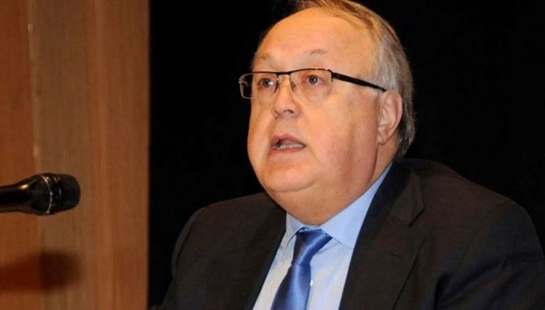 Gazeteci Tufan Türenç hayatını kaybetti Gazeteci Tufan Türenç hayatını kaybetti