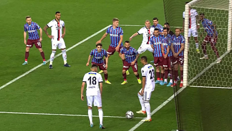Beşiktaş, Trabzonspor maçının tekrarı için TFF’ye resmi başvuruyu yaptı. Siyah
