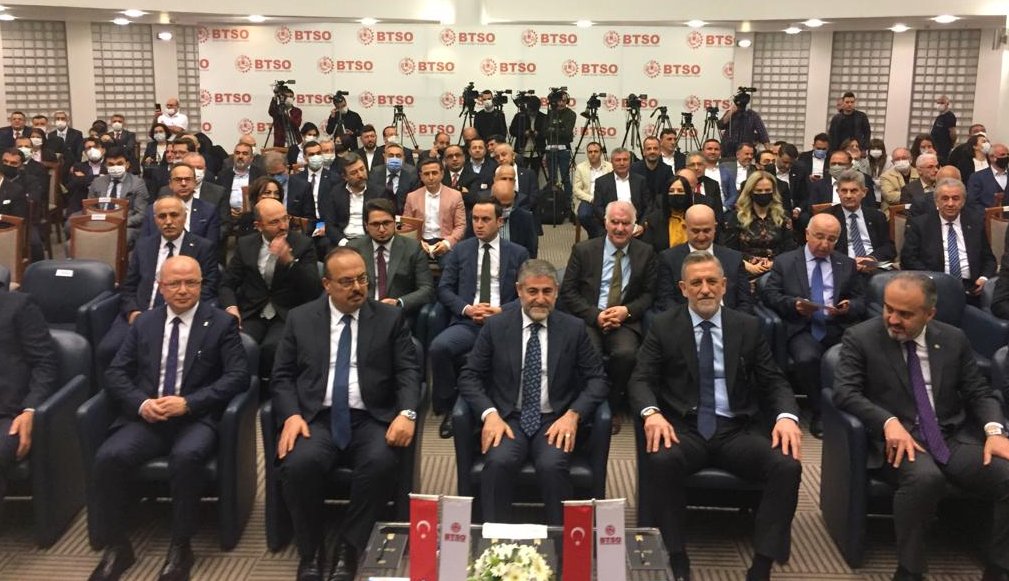 Bakan Nebati enflasyon mesajını Bursa’dan verdi; ‘Yıl sonuna kadar kalıcı düşüş bekliyoruz’