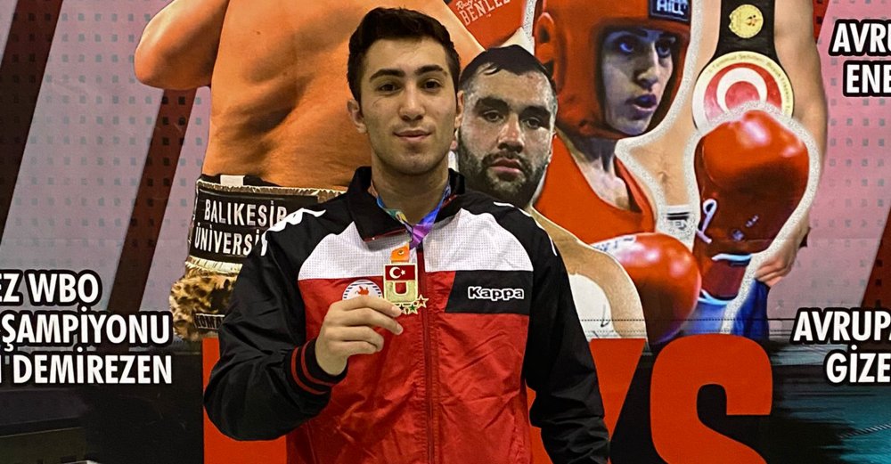 Bursasporlu boksör Yiğit Üs’ten bir şampiyonluk daha