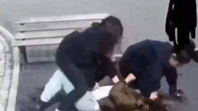 Bursa’da genç kıza tekme ve yumruklarla saldırdılar