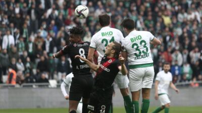 Bursaspor’dan maç sonu sıcak yorum; ‘Ne söyleyeceğimizi bilmiyoruz’