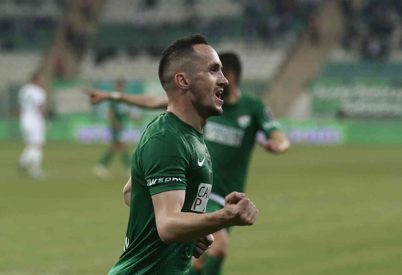 Bursaspor’un yeni sezonda forması değişiyor mu? Bursaspor’un yeni sezonda forması değişiyor mu?