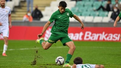 Bursasporlu oyuncudan kötü haber! Sezonu kapattı mı?