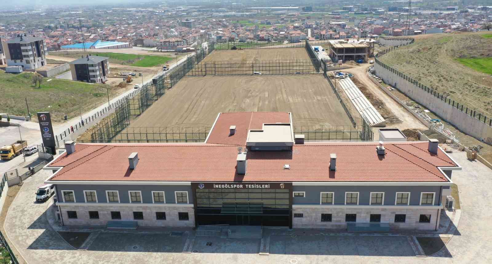 İnegölspor’a modern tesis İnegölspor’a modern tesis