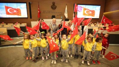 Mecliste bayram coşkusu