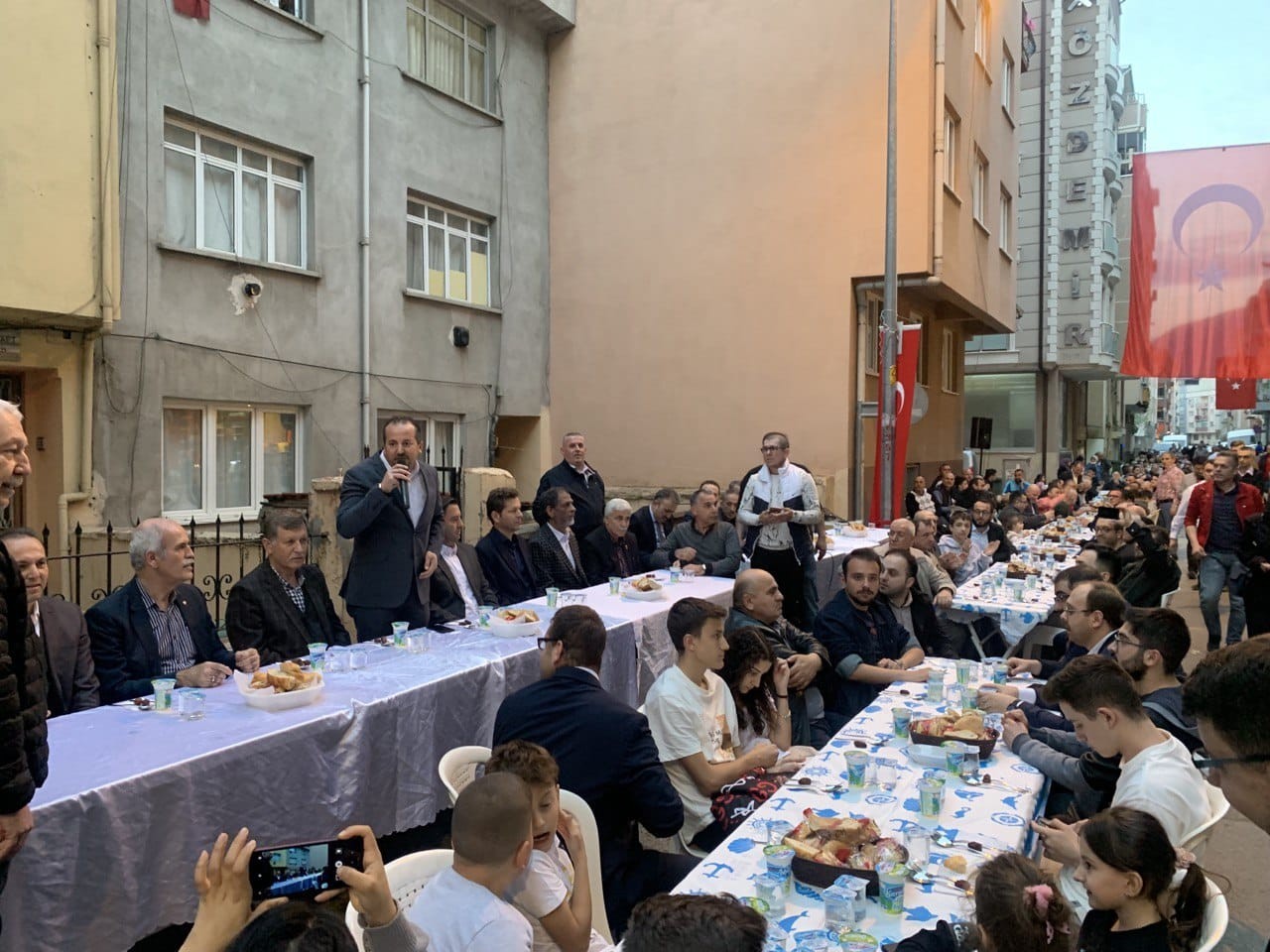 Bursa’da 1200 kişilik iftar! Doğup büyüdüğü mahallede…