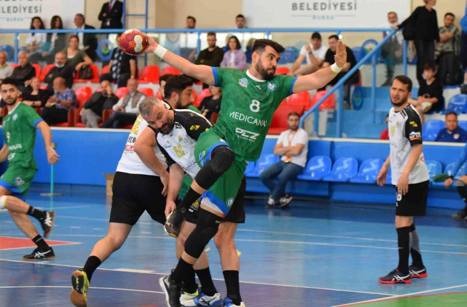 Nilüfer farka koştu Nilüfer farka koştu