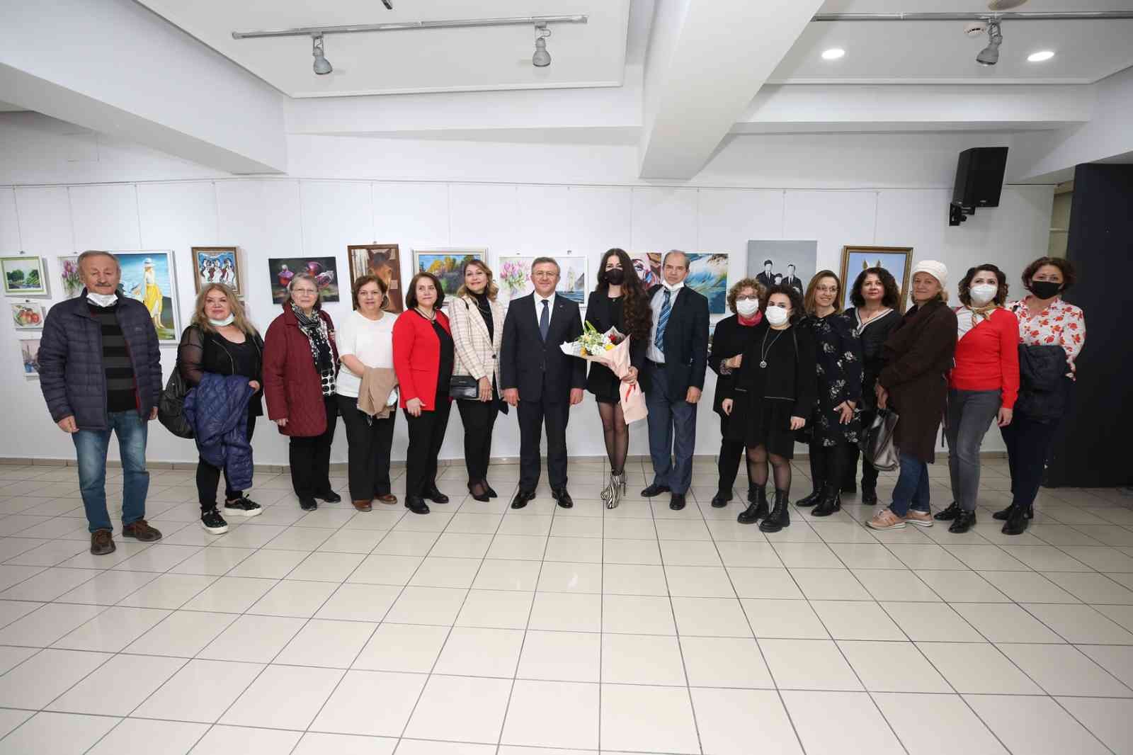 Nilüfer’de kursiyerlerin yaptığı resimler hayran bıraktı 1 niluferde kursiyerlerin yaptigi resimler hayran birakti 6947467