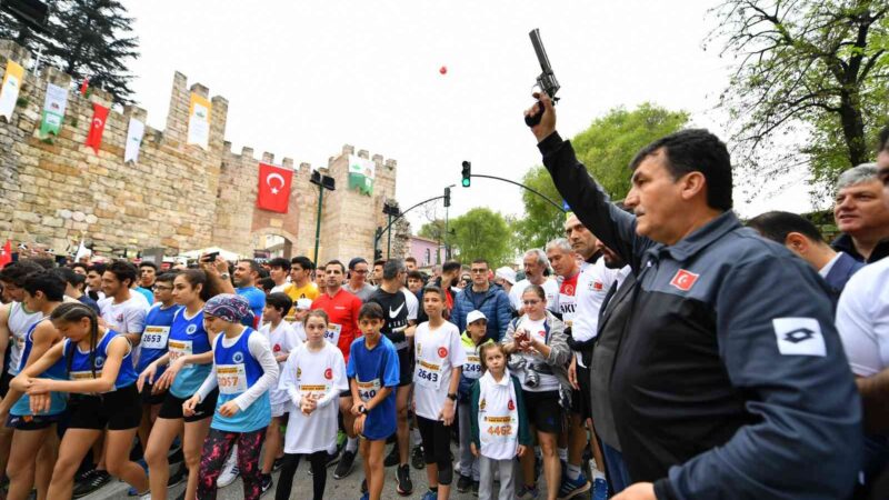 Osmangazi Belediyesi tarafından ‘Osman Gazi’yi Anma ve Bursa’nın Fethi Şenlikleri’