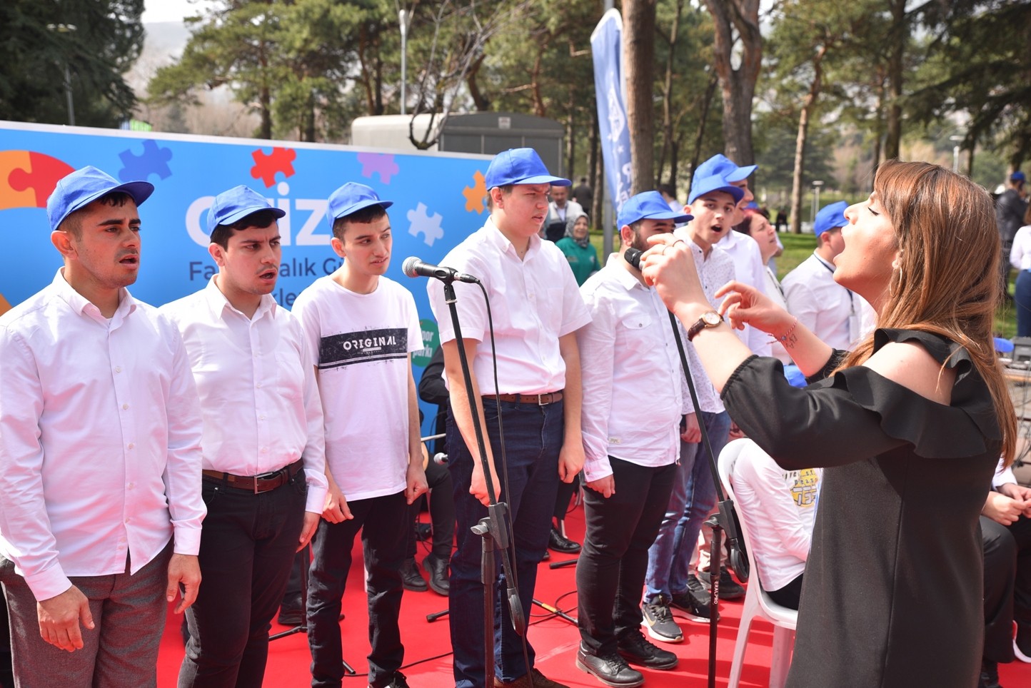 Otizmle mücadelede yüzler gülüyor 1 otizmle mucadelede yuzler guluyor 294be91