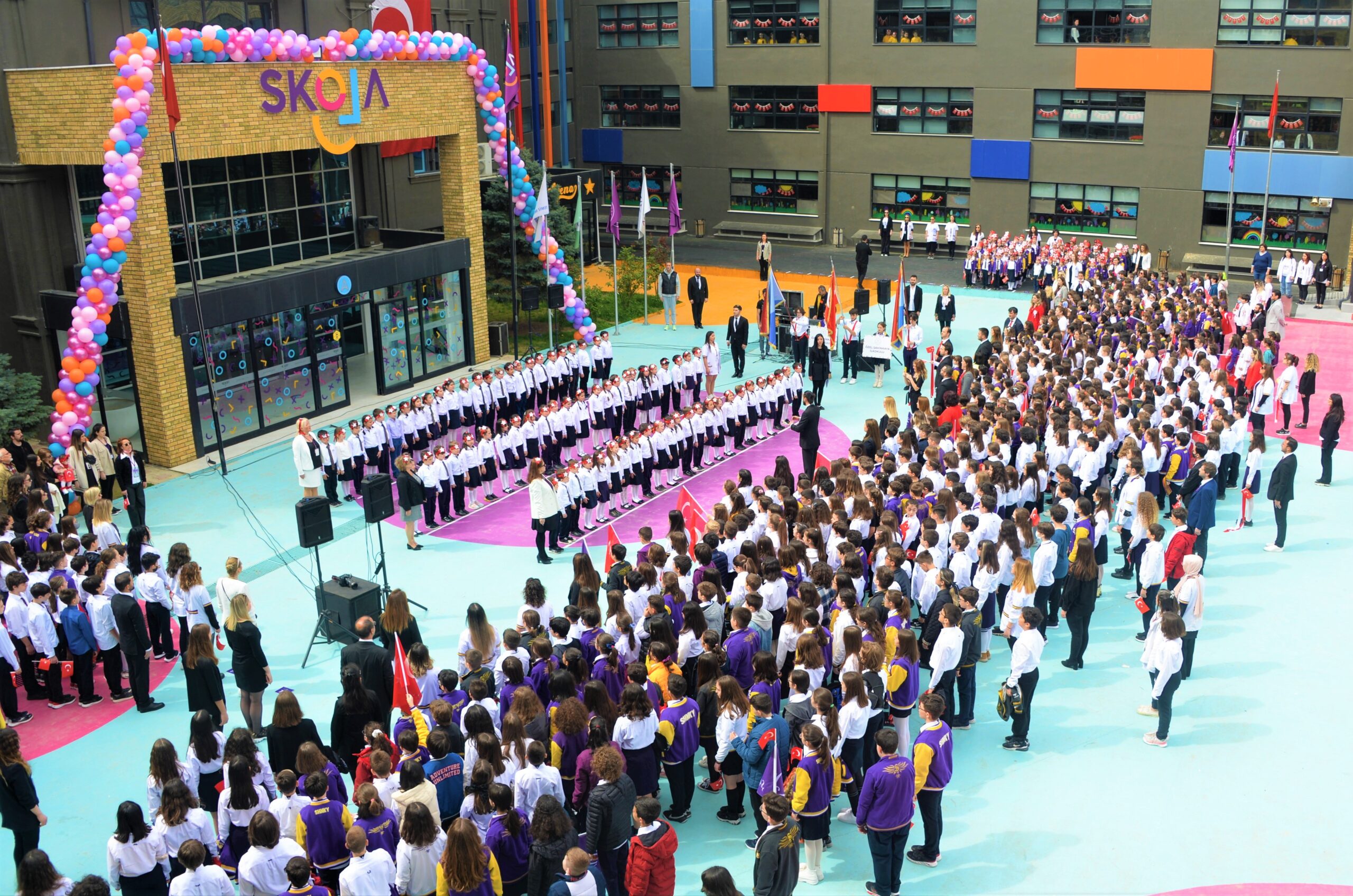 Bursa’da Atatürk çocuklarına yakışır kutlama