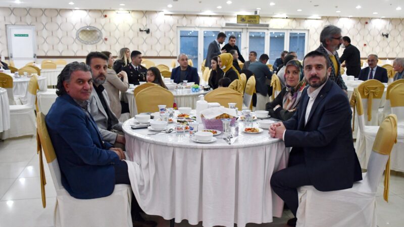 Kestel Belediyesi tarafından düzenlenen iftar yemeği, şehit yakınları ve gazileri