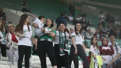 Bursaspor’un geleceği size bağlı! Minik yürekler için 12’den vurun!