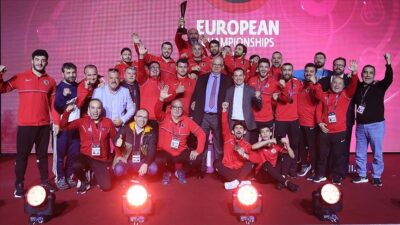 Milli güreşçiler Budapeşte’de ilkleri başardı