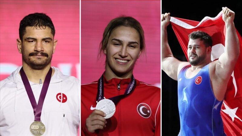 Kilolarına göre 17 milli güreşçi, Dünya Güreş Birliğinin (UWW) dünya