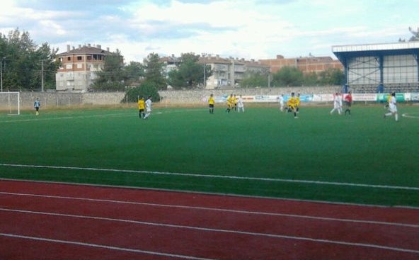Yenişehir Stadı’nın zemini yenilenecek… Yenişehir Stadı’nın zemini yenilenecek…