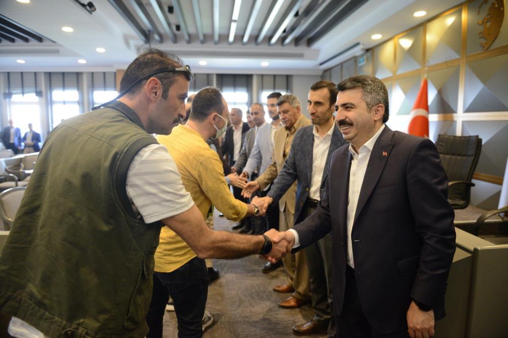 Yıldırım Belediye Başkanı Yılmaz personeliyle bayramlaştı