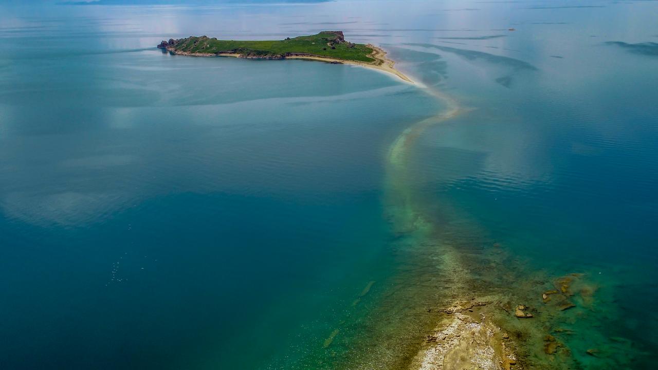 Sular çekildi, antik yol ortaya çıktı