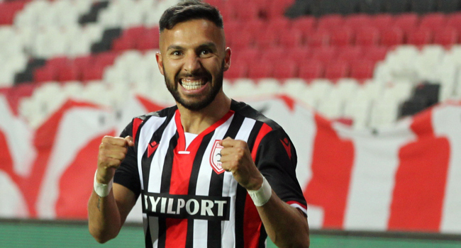 Samsunspor Yasin Öztekin ile yollarını ayırdı Samsunspor Yasin Öztekin ile yollarını ayırdı