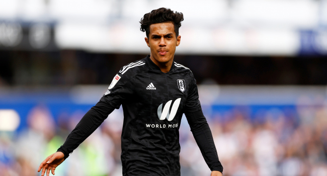 Liverpool’a 19’luk Portekizli orta saha