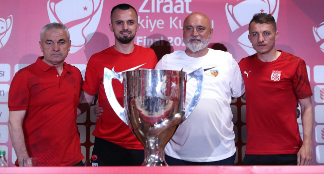 Kupanın sahibi kim olacak? Final öncesi ortak basın toplantısı