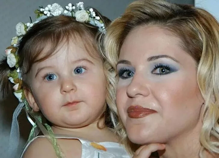 Kızıyla olan paylaşımı şaşkına çevirdi!