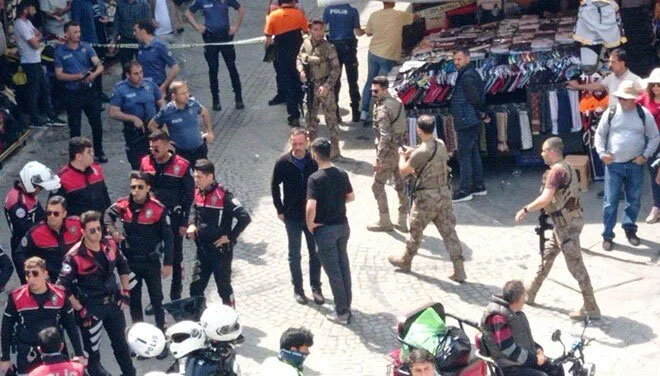 İstanbul Beyazıt’ta silahlı çatışma! Bir polis memuru yaralı