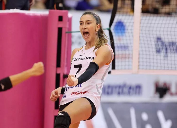 Milli Voleybolcu Hande Baladın’ın basketbolcu aşkı!