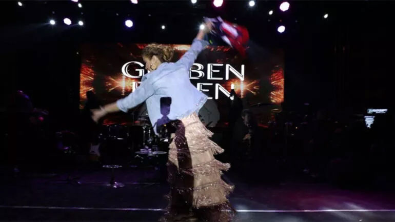 Sahnede fenalaşan Gülben Ergen’den açıklama