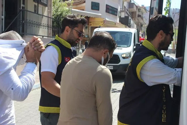 Fuhuş yaptırıp ‘çok para kazanacaksınız’ deyip kandırdılar! Şifreleri: Kızımız temizlik için hazır