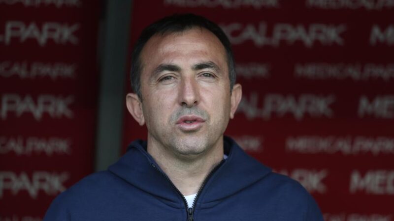 Ümraniyespor cephesinden Bursaspor açıklaması Ümraniyespor Teknik Direktörü Recep Uçar, Bursaspor maçının ardından, "Şampiyonluğu garantilemiş
