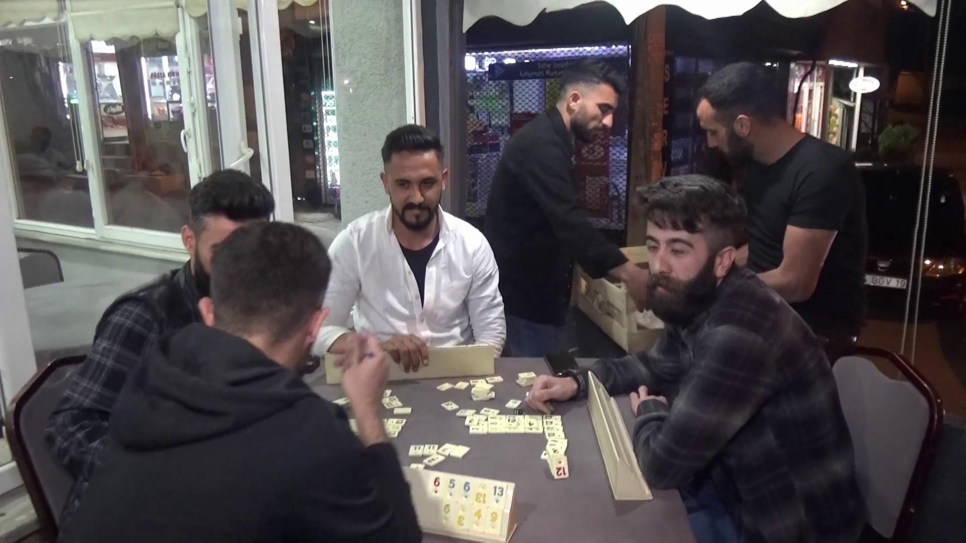 Bursa’da şoke eden olay…Okey masasında doğum