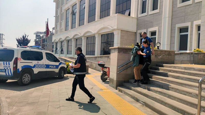 Bursa’da "Ucuz cep telefonu temin ediyorum" deyip insanları inandırarak kurduğu
