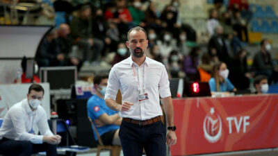 Büyükşehir’de Cemal Bora Şensoy’la sözleşme yenilendi